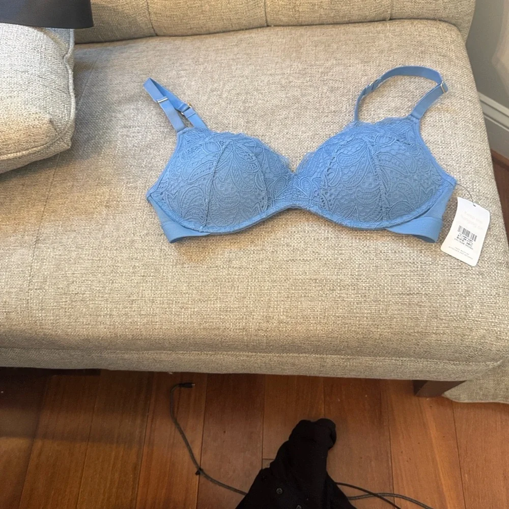 Lively Blue Underwire Bra with Adjustable Straps - Picture 4 of 4